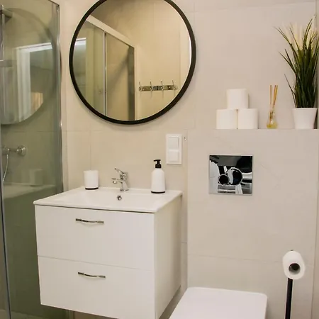 Domki Apartamentowe Cumowa Dom wakacyjny *